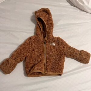 NWOT The North Face Baby Sherpa Fleece Hoodie in Light Brown cute baby bear